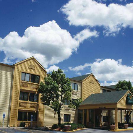 La Quinta Inn By Wyndham Kansas City North Норт-Канзас-Сіті Екстер'єр фото