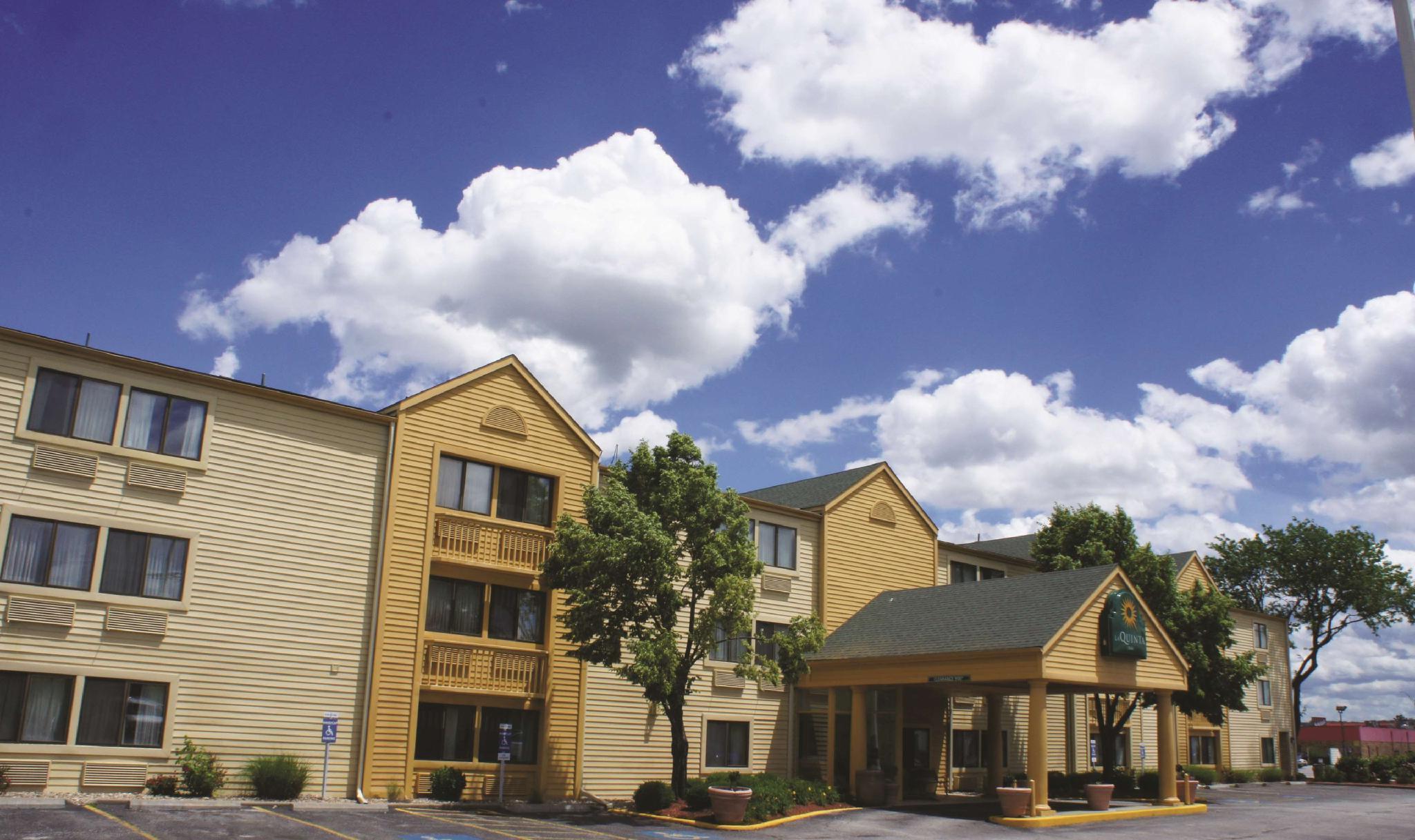 La Quinta Inn By Wyndham Kansas City North Норт-Канзас-Сіті Екстер'єр фото